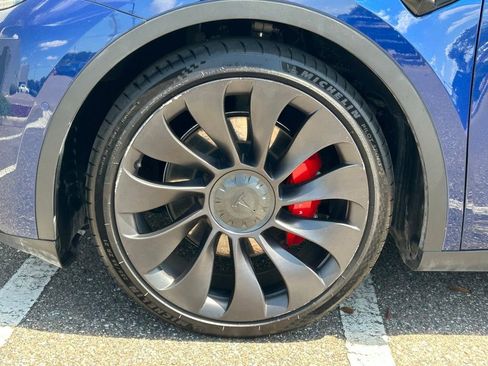 Used 2021 Tesla Model Y Performance AWD/4WD image 35