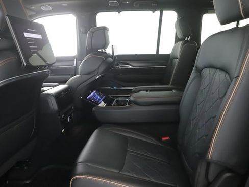 Used 2025 Jeep Grand Wagoneer L Series III w/ Rear Seat Video Group 1 image 30