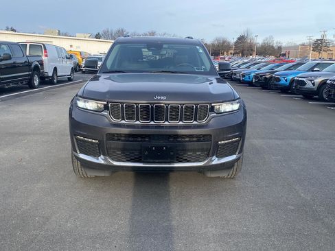 Used 2022 Jeep Grand Cherokee L Limited image 2