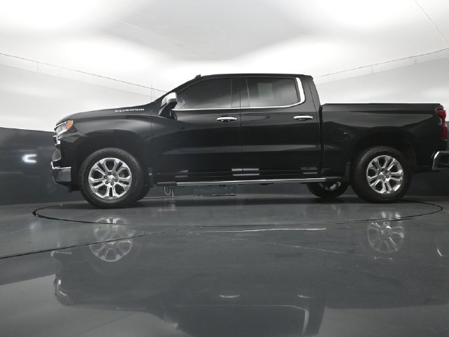 Used 2023 Chevrolet Silverado 1500 LTZ w/ LTZ Premium Package AWD/4WD image 32