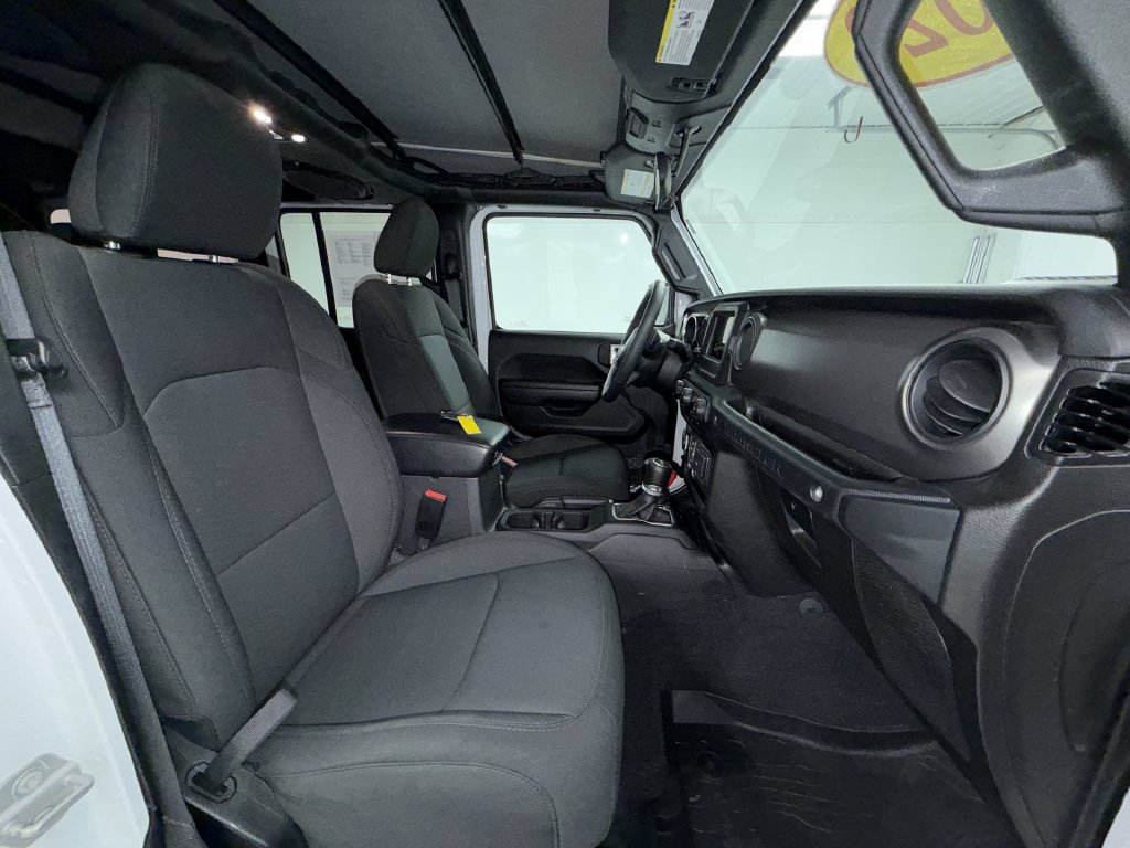 Used 2023 Jeep Wrangler Unlimited Sport AWD/4WD image 9