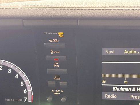 Used 2010 Mercedes-Benz CL 550 CL 550 4MATIC Coupe 2D image 25