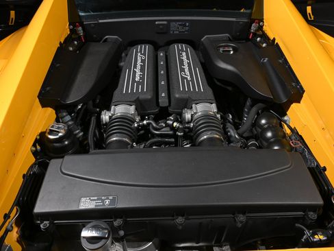 Used 2014 Lamborghini Gallardo LP 570-4 Squadra Corse AWD/4WD image 24