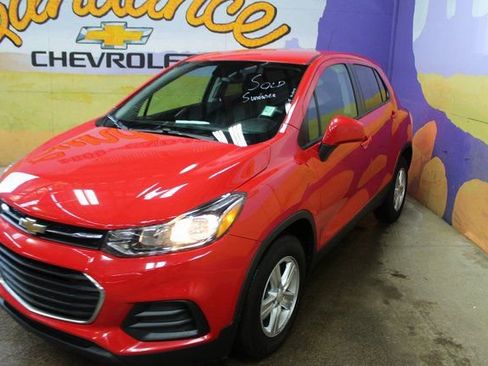 Used 2020 Chevrolet Trax LS w/ Tint and Cruise Package image 7