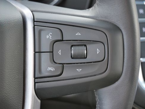 Used 2022 GMC Yukon XL SLT w/ SLT Premium Package image 24