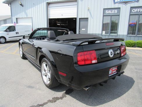 Used 2008 Ford Mustang GT RWD image 14