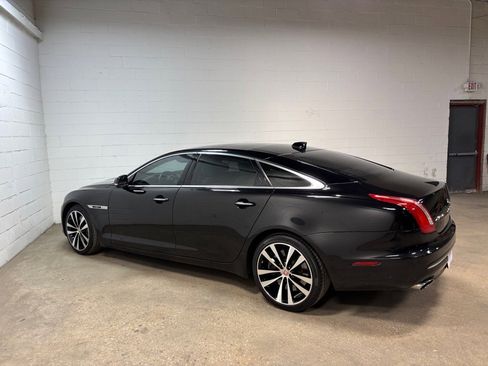 Used 2019 Jaguar XJ L Supercharged image 10