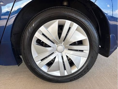 Used 2025 Nissan Leaf S FWD image 28