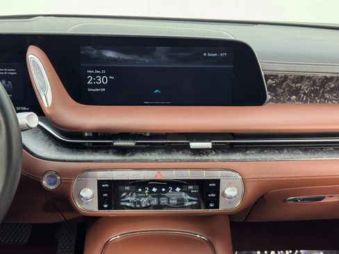 Used 2024 Genesis G90 3.5T image 23