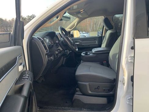 Used 2019 RAM 2500 Big Horn image 27