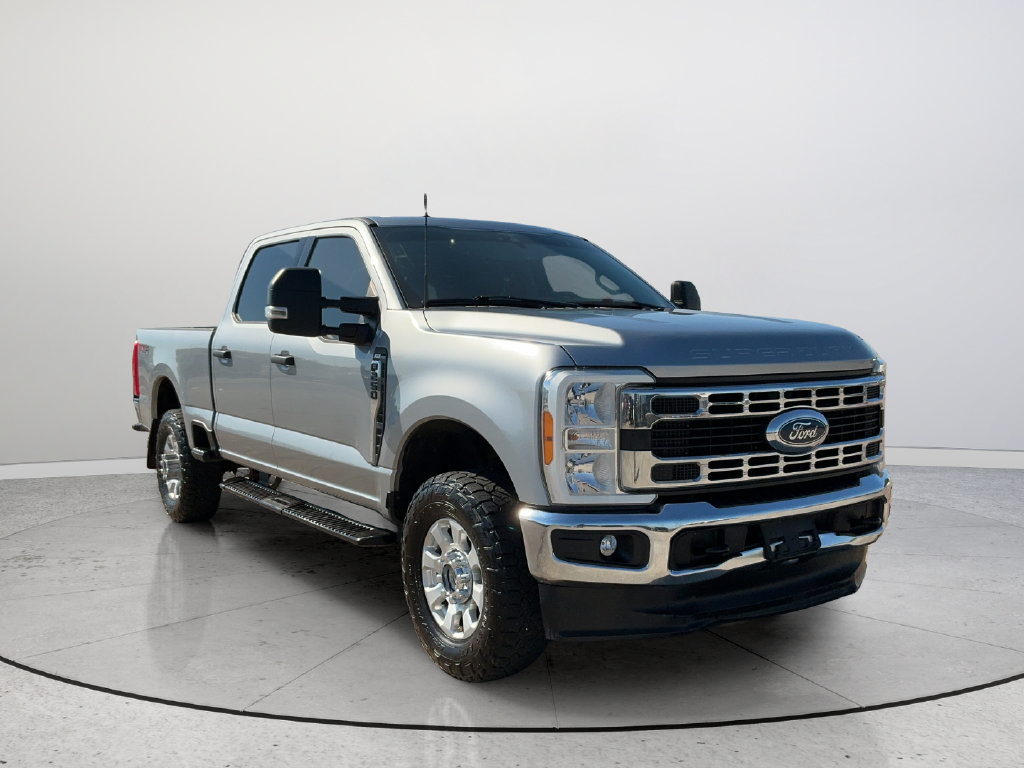 Used 2023 Ford F250 XLT w/ FX4 Off-Road Package AWD/4WD image 1