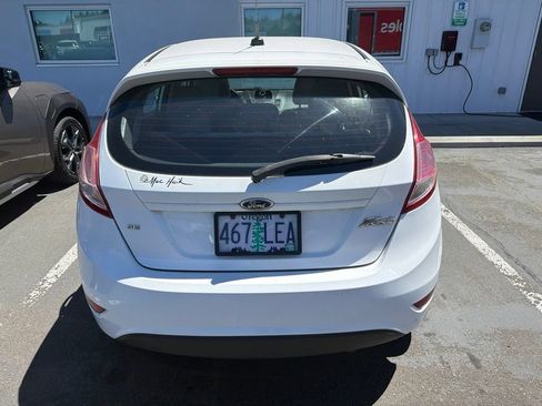 Used 2015 Ford Fiesta SE w/ Comfort Package FWD image 4