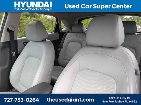 Used 2020 Hyundai Kona Limited FWD image 7