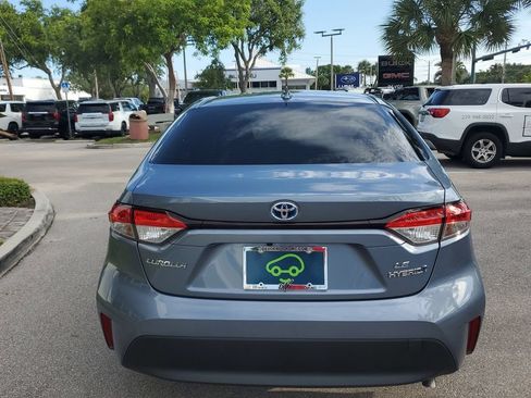 Used 2023 Toyota Corolla LE FWD image 5