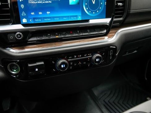 Used 2023 Chevrolet Silverado 1500 RST w/ Z71 Off-Road Package image 6