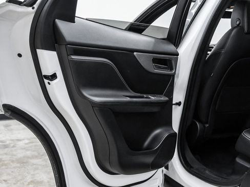 Used 2020 Jaguar F-PACE S image 42