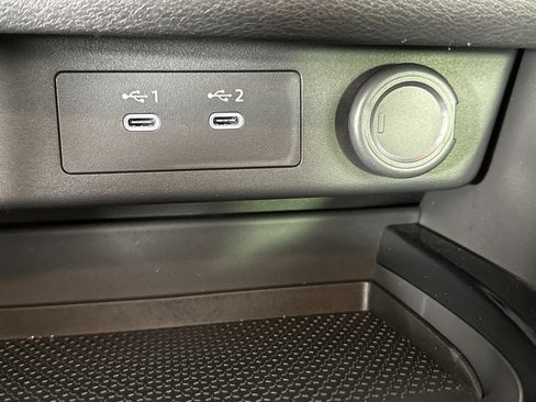 Certified 2025 Nissan Rogue SV image 22