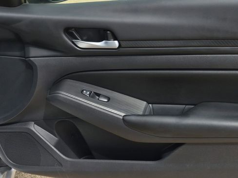 Used 2022 Nissan Altima 2.5 S FWD image 30
