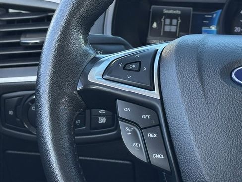 Used 2022 Ford Edge SEL w/ Convenience Package image 13