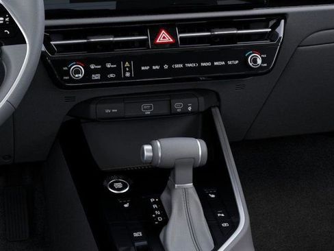 New 2025 Kia Niro EX FWD image 23