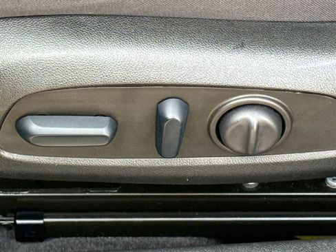 Used 2022 Chevrolet Malibu LT FWD image 21