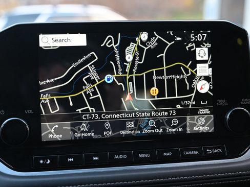 Used 2023 Nissan Rogue Platinum w/ Platinum Premium Package image 4