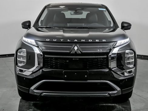 New 2026 Mitsubishi Outlander SE image 4
