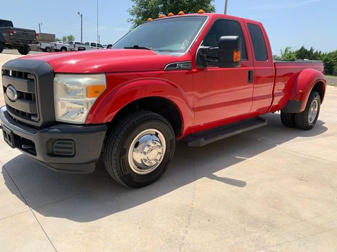 Used 2015 Ford F350 XL w/ Power Equipment Group RWD image 3