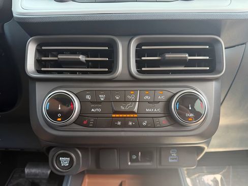 Used 2024 Ford Maverick Lariat w/ FX4 Off-Road Package AWD/4WD image 15
