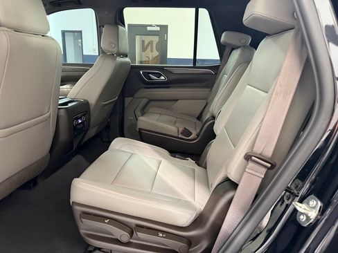 Used 2021 Chevrolet Tahoe Z71 AWD/4WD image 17