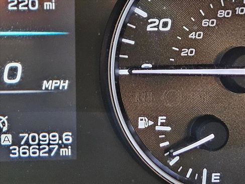 Used 2022 Subaru Outback Premium image 17