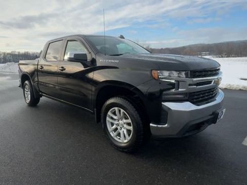 Used 2022 Chevrolet Silverado 1500 LT image 2