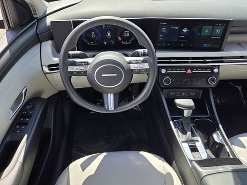 Certified 2025 Hyundai Tucson SEL image 12