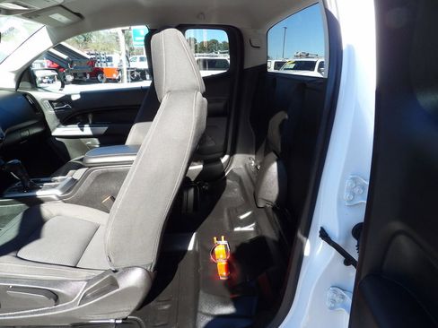 Used 2021 Chevrolet Colorado LT w/ Fleet Safety Package RWD image 28