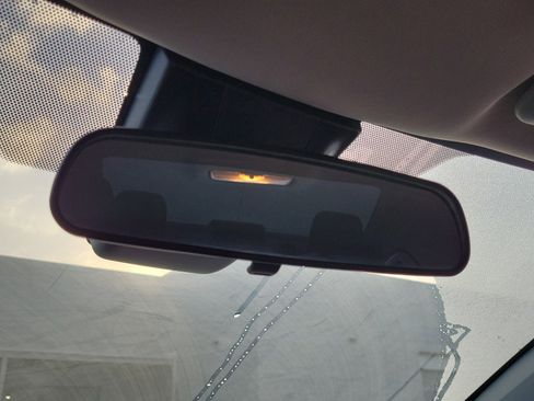 Used 2019 Toyota Corolla LE image 26