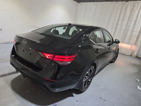 Used 2025 Nissan Sentra SV w/ All-Weather Package FWD image 4