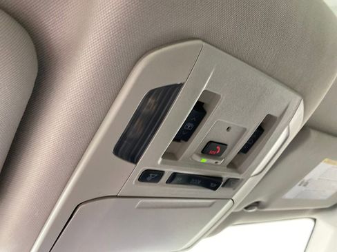 New 2026 Toyota Highlander Platinum image 28