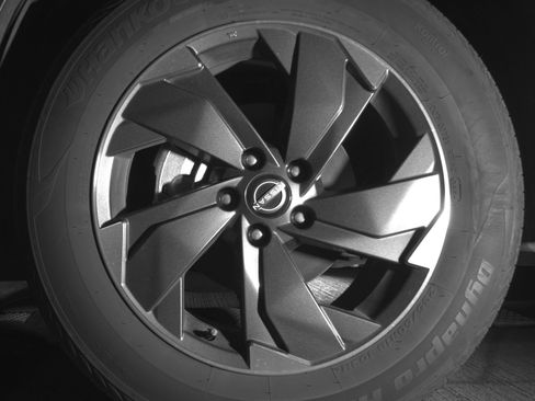 Used 2025 Nissan Rogue SV AWD/4WD image 12