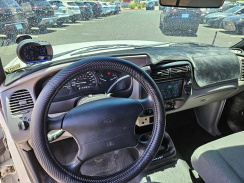 Used 2000 Ford Ranger XL RWD image 11