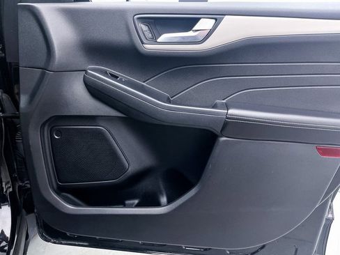 Used 2022 Ford Escape SEL image 36