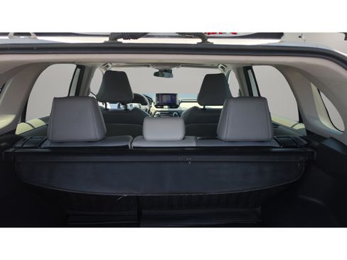 Used 2023 Toyota RAV4 XLE Premium FWD image 18