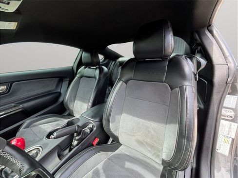 Used 2020 Ford Mustang Shelby GT350 w/ Technology Package RWD image 18
