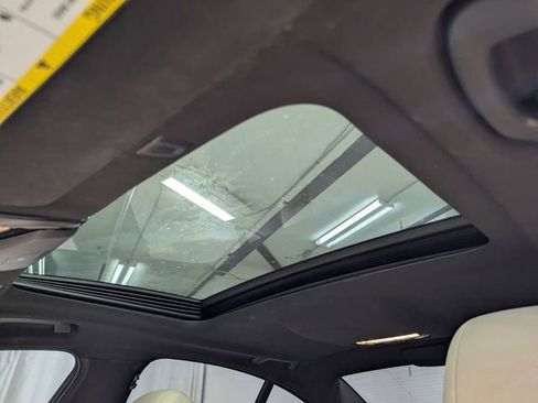 Used 2021 BMW 530i w/ Premium Package image 14