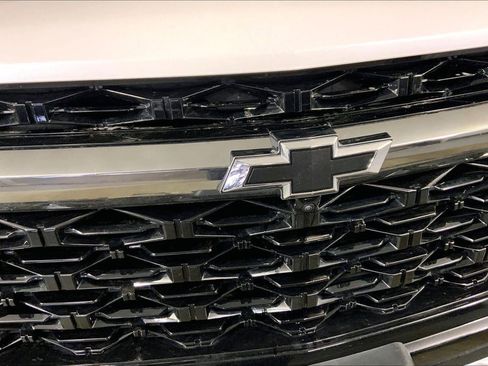 Used 2025 Chevrolet Traverse Z71 w/ Driver Confidence Package image 29