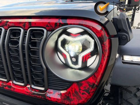 Certified 2023 Jeep Gladiator Rubicon w/ Cold Weather Group AWD/4WD image 19