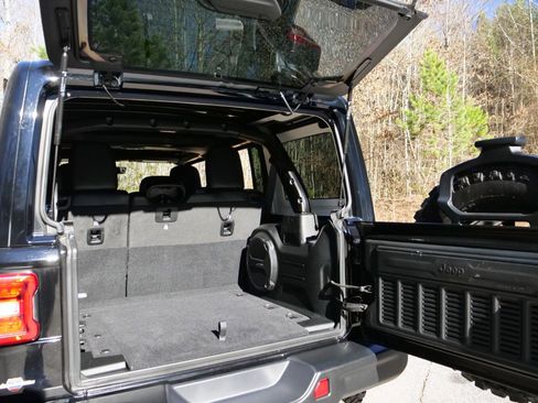 Used 2020 Jeep Wrangler Unlimited Rubicon image 29