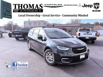 Used 2022 Chrysler Pacifica Touring-L