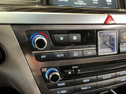 Used 2018 Genesis G80 3.8 image 43