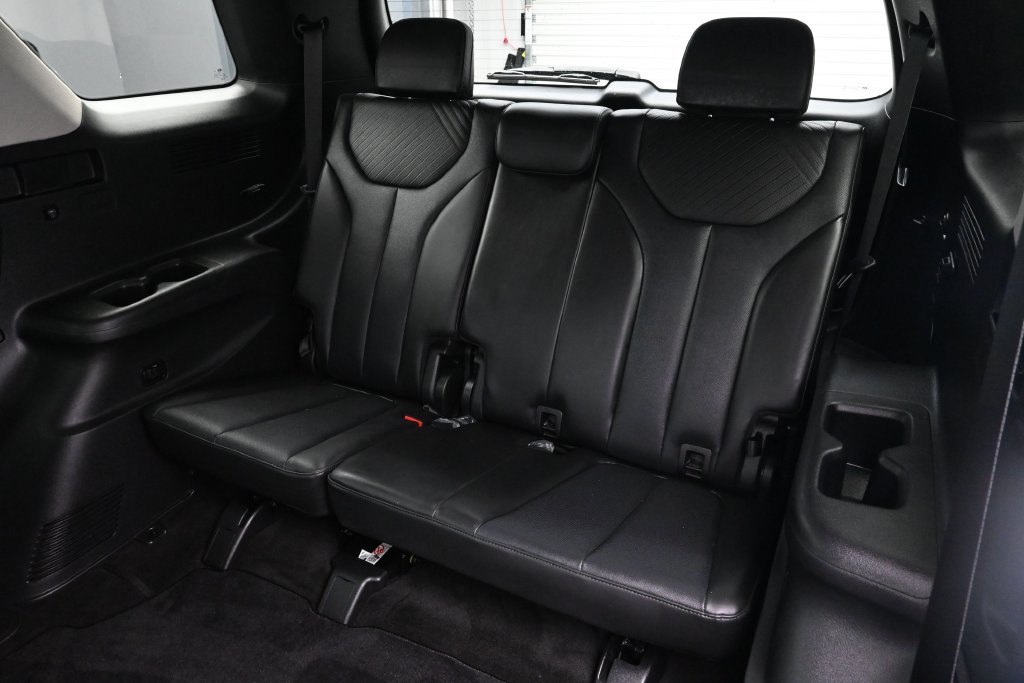 Certified 2025 Hyundai Palisade SEL AWD/4WD image 13