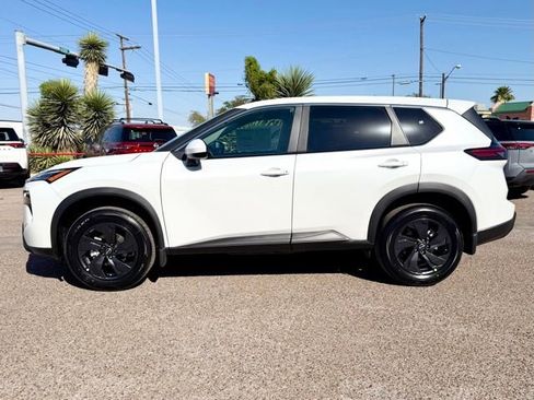 New 2026 Nissan Rogue SV image 4